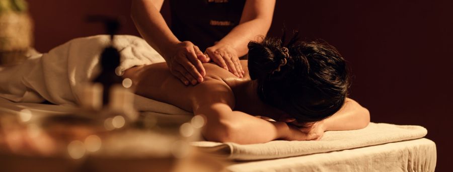 Relaxation woman back massage - body treatment